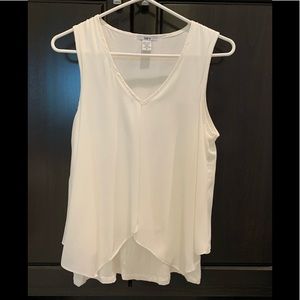 Bar III Flowy layered tank